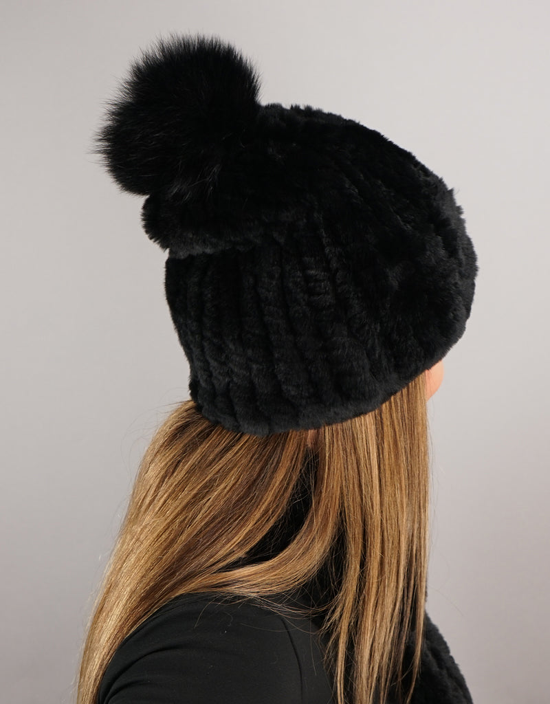 Classic Pom Pom Hat - Black